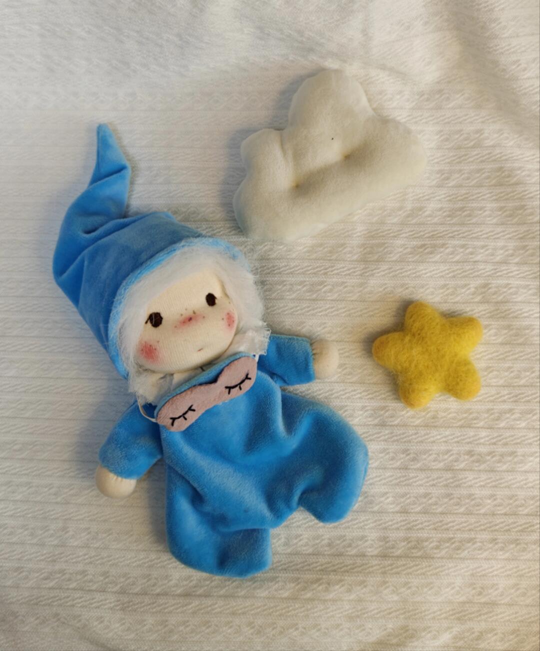 Hug the sleeping doll