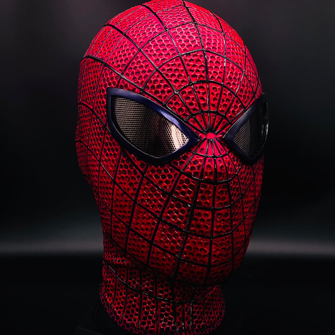 The mask from The Amazing Spider-Man 1, in the version of Andrew Garfield, is a handmade mask.