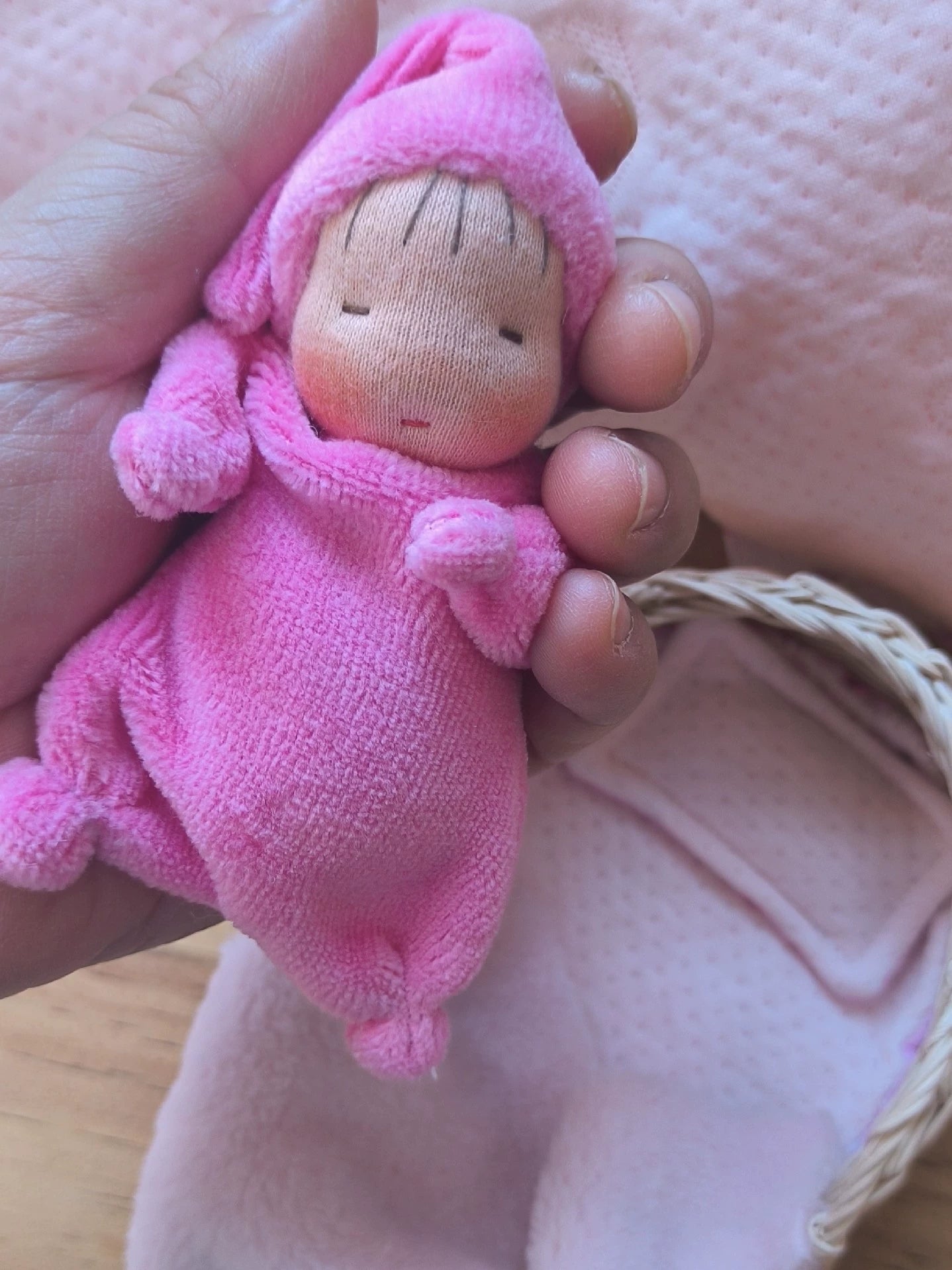 cradle doll,