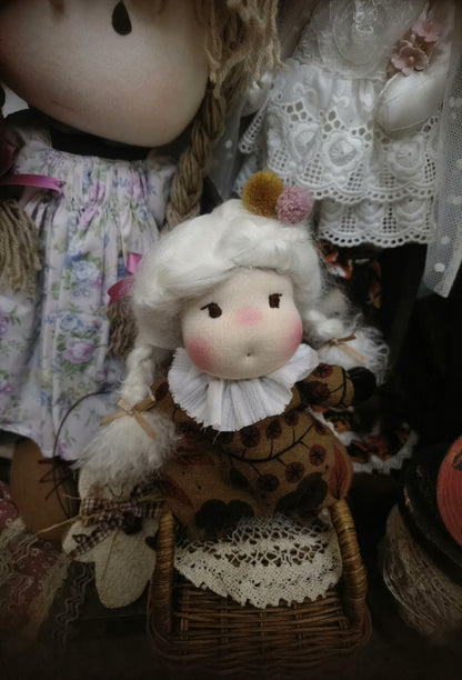 A fat-faced doll