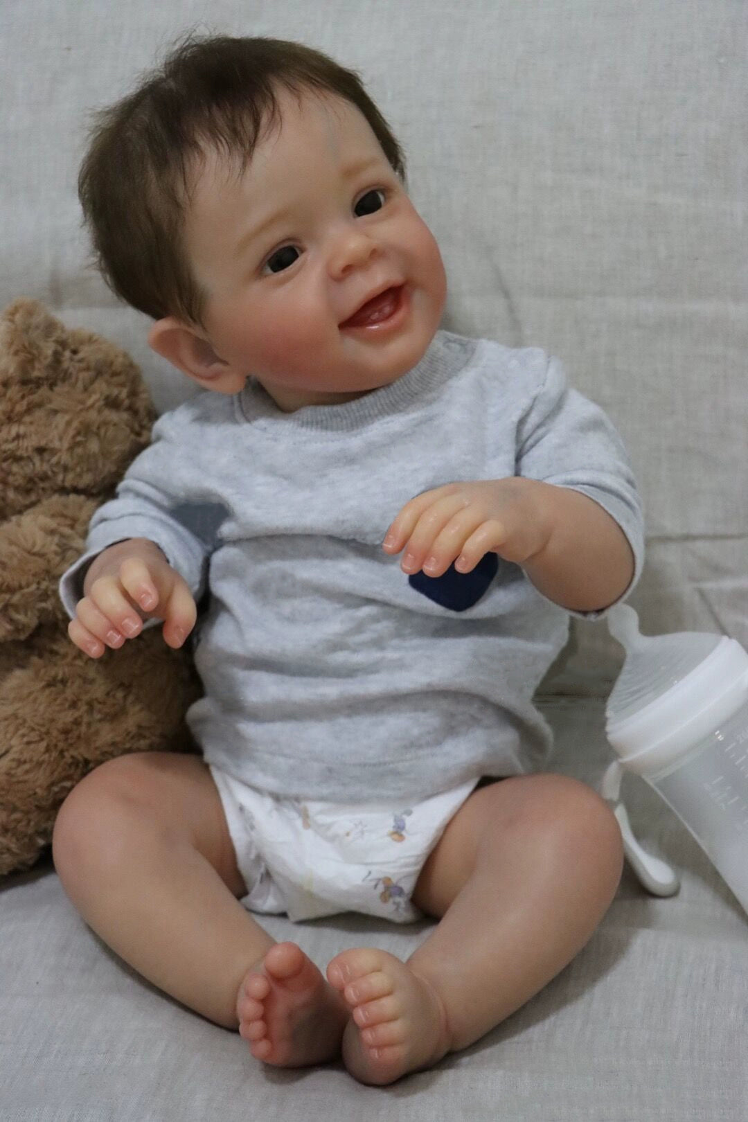 60Cm simulated baby doll baby boy, children's clothing model 3-6 months, real-life ratio
